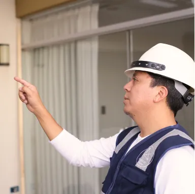 Locales Comerciales @angularstudio